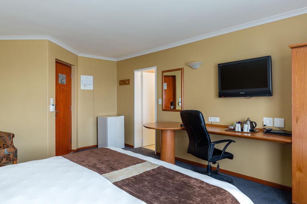 Protea Hotel By Marriott Cape Town Tyger Valley Bellville Esterno foto