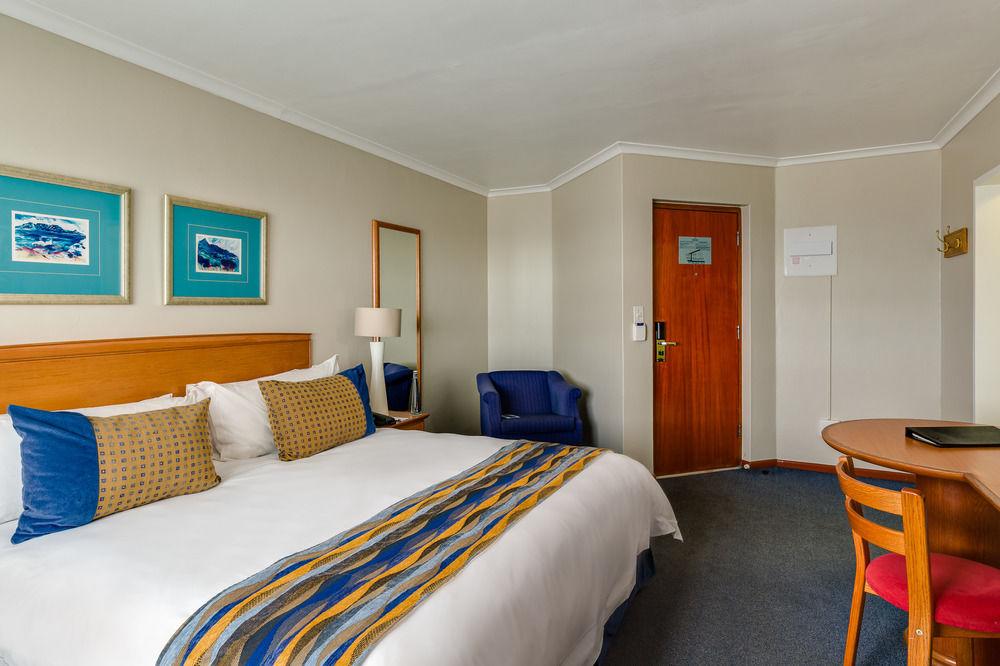 Protea Hotel By Marriott Cape Town Tyger Valley Bellville Esterno foto