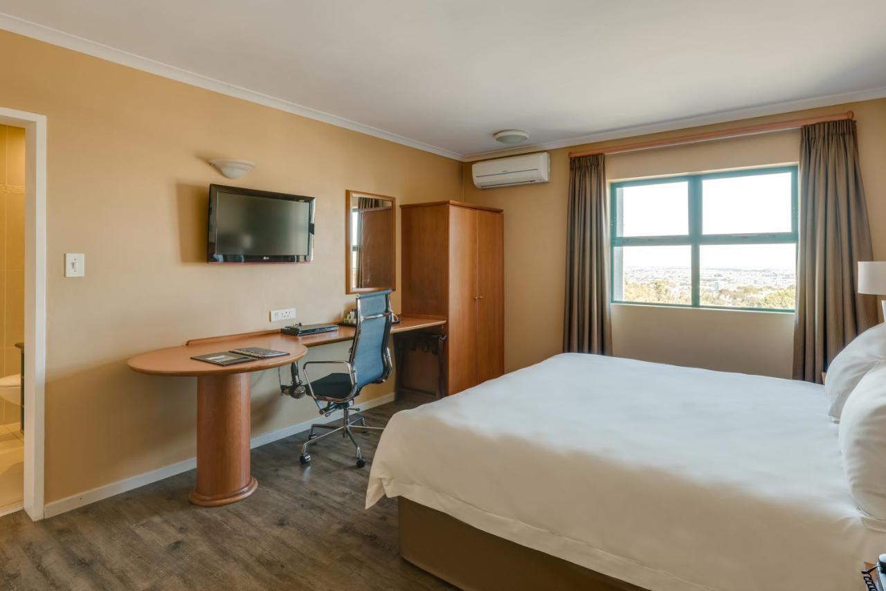 Protea Hotel By Marriott Cape Town Tyger Valley Bellville Esterno foto