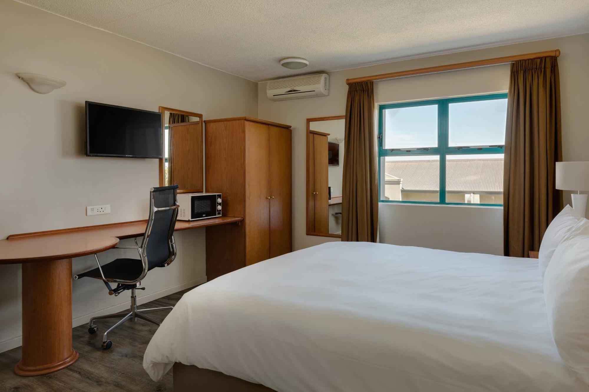 Protea Hotel By Marriott Cape Town Tyger Valley Bellville Esterno foto