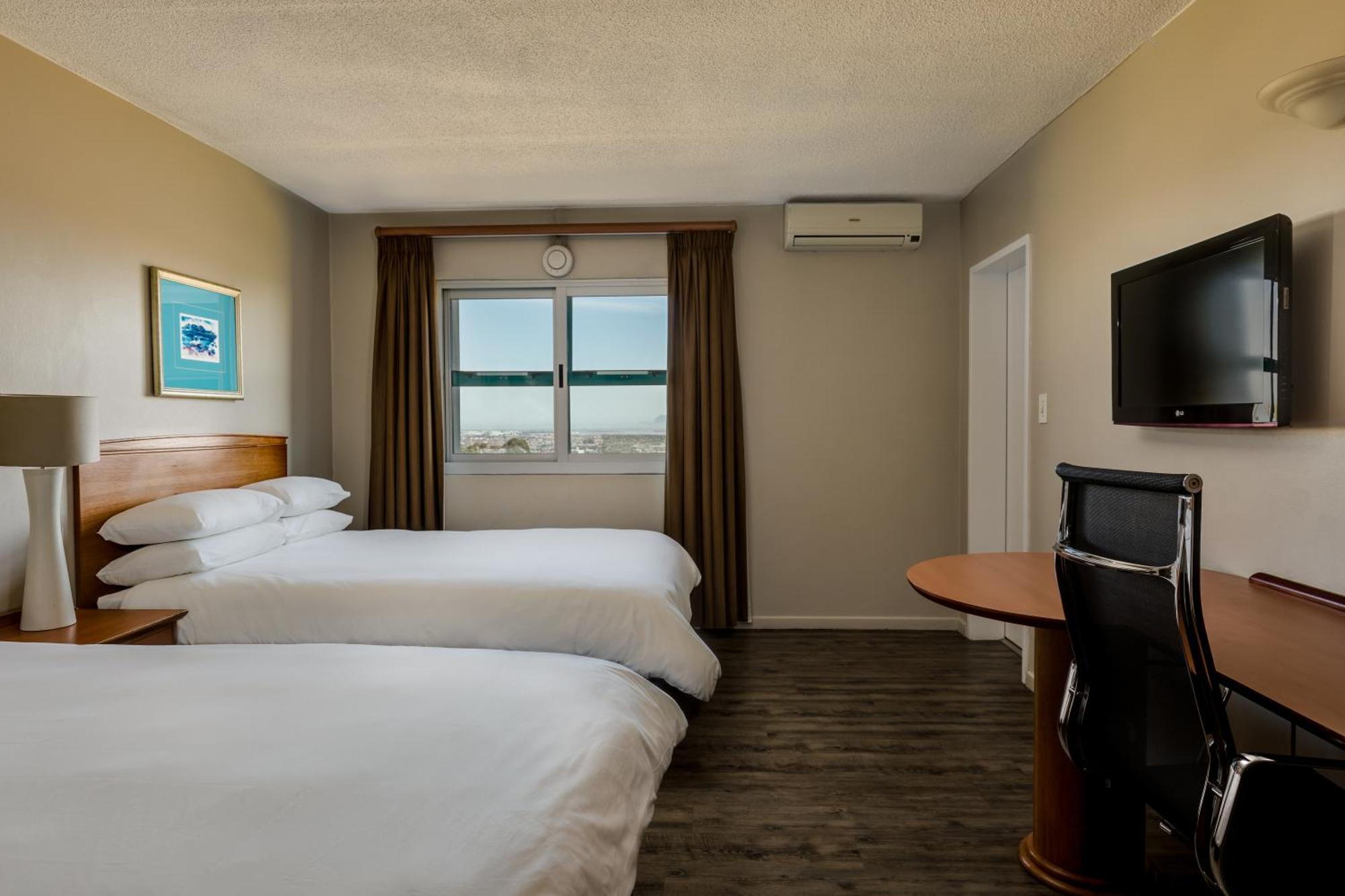 Protea Hotel By Marriott Cape Town Tyger Valley Bellville Esterno foto