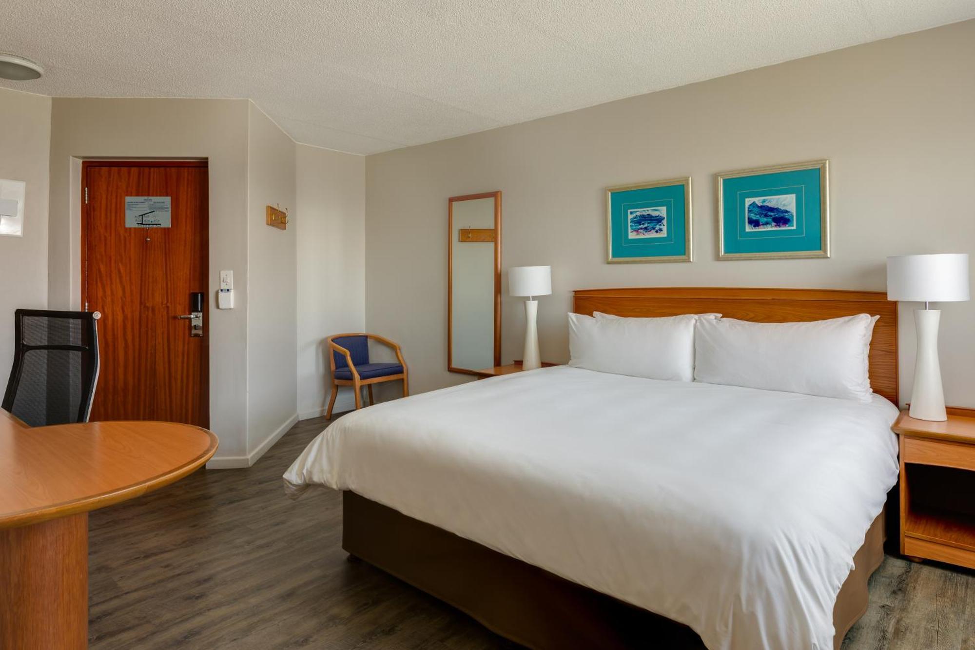 Protea Hotel By Marriott Cape Town Tyger Valley Bellville Esterno foto