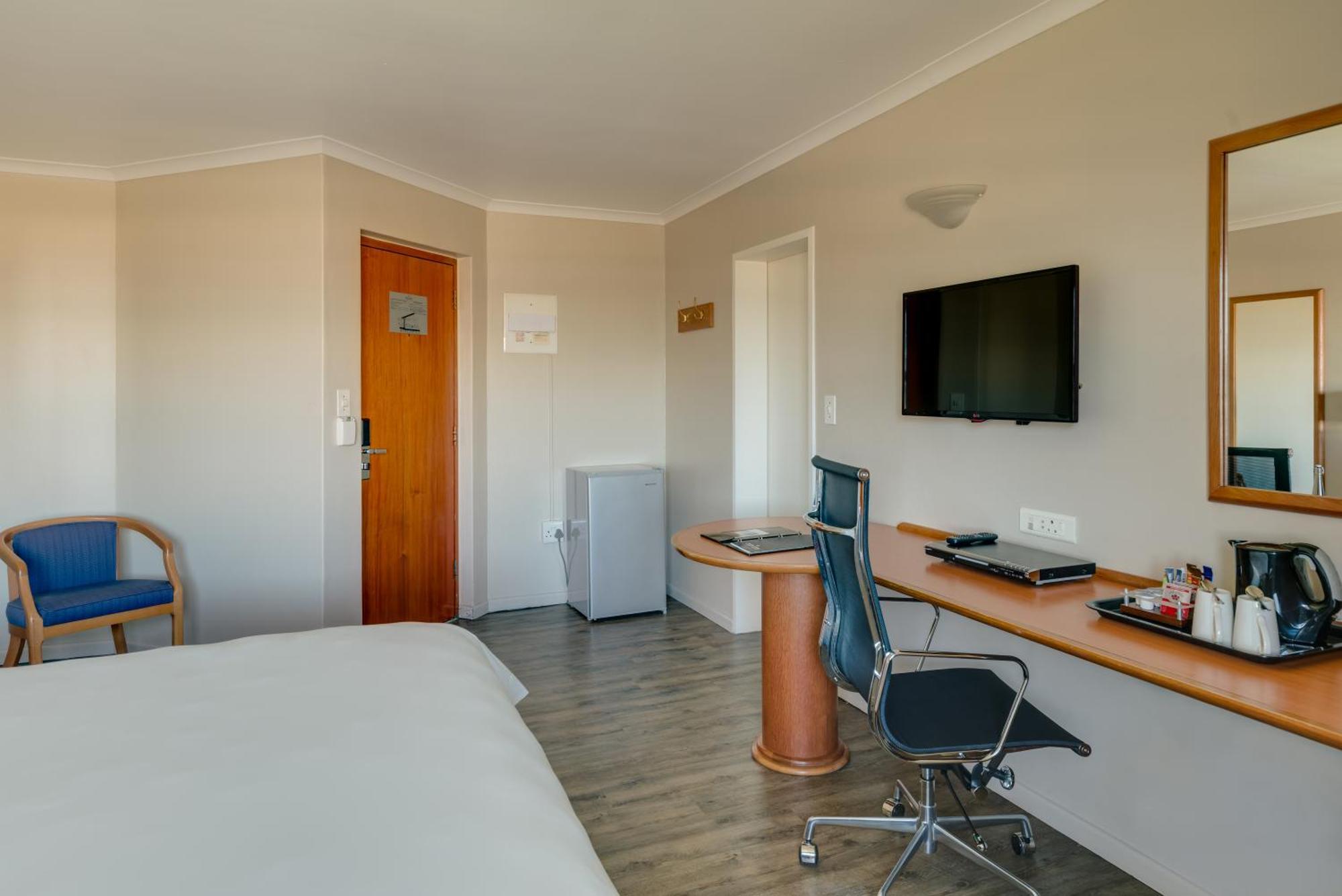 Protea Hotel By Marriott Cape Town Tyger Valley Bellville Esterno foto